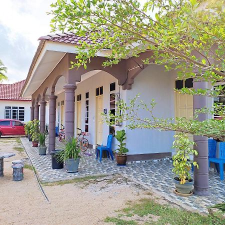 Desa Besut Inn Kampung Kuala Besut Dış mekan fotoğraf